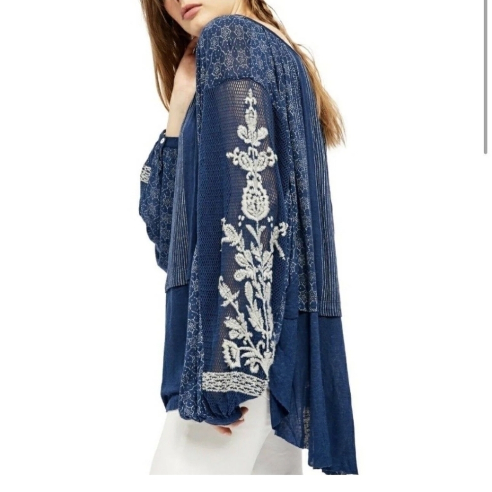 Free People Womens Indigo Dreams Embroidered Tunic Top NEW! - Picture 3 of 10